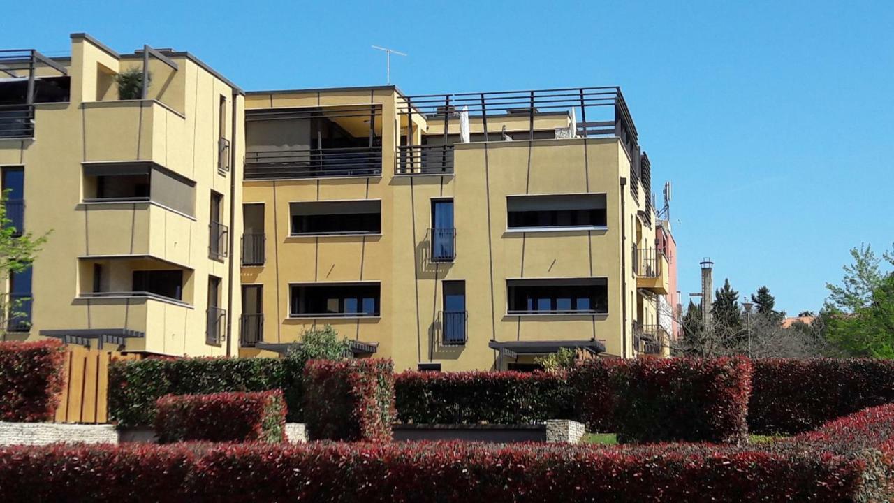 Lucia Exclusive With Parking In The Garage Apartment โปเรช ภายนอก รูปภาพ