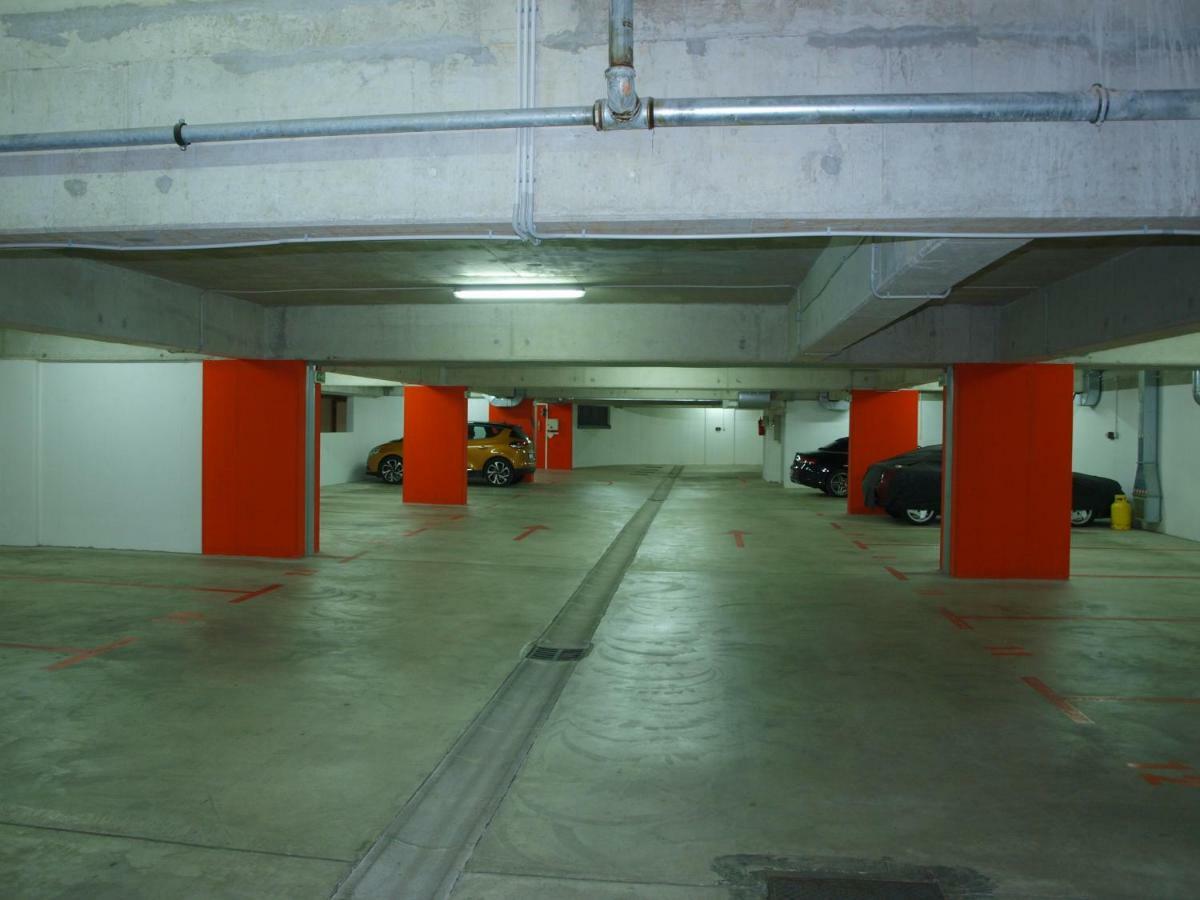 Lucia Exclusive With Parking In The Garage Apartment โปเรช ภายนอก รูปภาพ